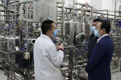 市委常委、教育工委書記夏林茂一行蒞臨我校調(diào)研指導(dǎo)生物技術(shù)開發(fā)服務(wù)工作